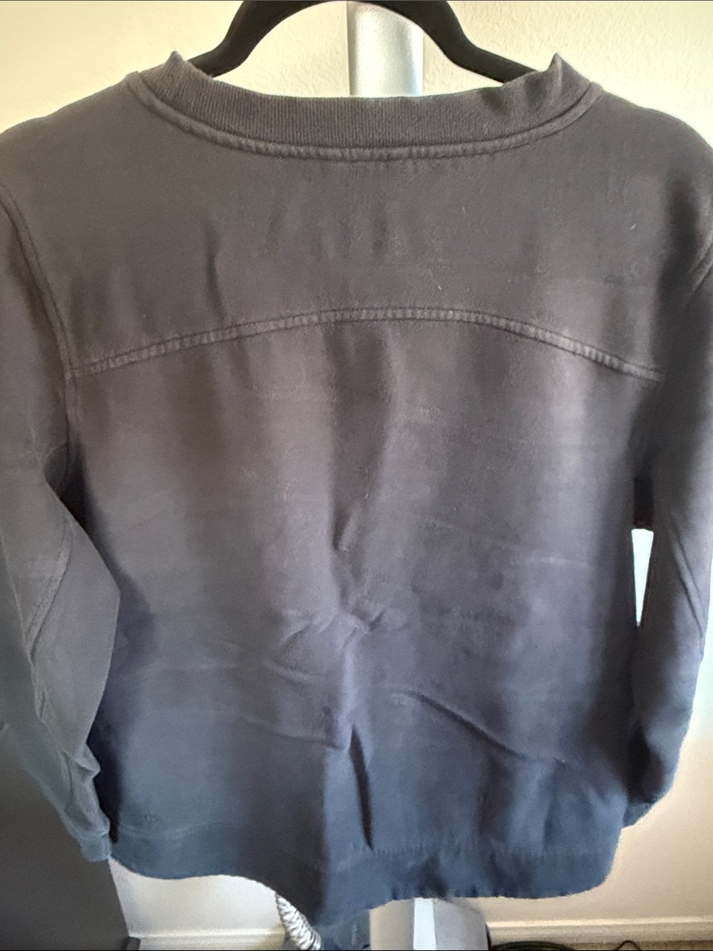 lululemon athletica charcoal gray quilted pullover sweatshirt - Picture 4 of 5